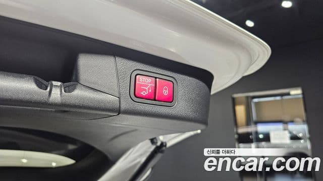 Mercedes-Benz EQB 2024 — ფოტო 15/20