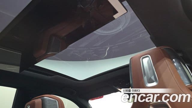 BMW 7 Series 2024 — Photo 20/38