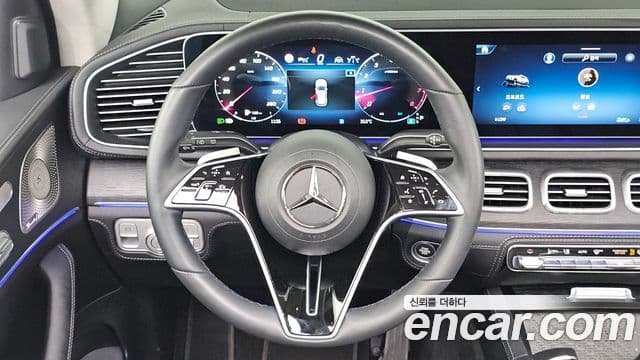 Mercedes-Benz GLE-Class 2025 — Photo 11/37