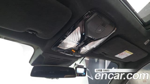 BMW X7 2023 — Photo 21/32
