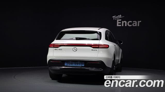 Mercedes-Benz EQC 2020 — ფოტო 2/34