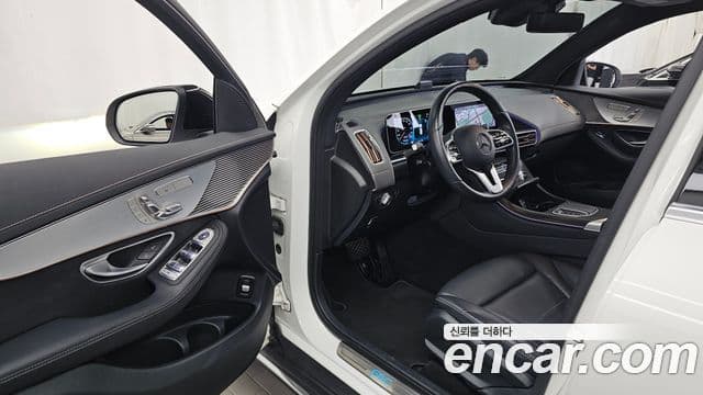 Mercedes-Benz EQC 2020 — ფოტო 4/34