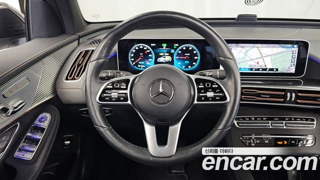 Mercedes-Benz EQC 2020 — ფოტო 24/34