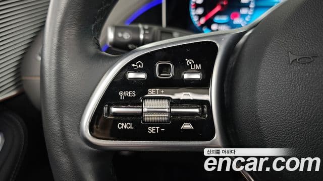 Mercedes-Benz EQC 2020 — ფოტო 6/34
