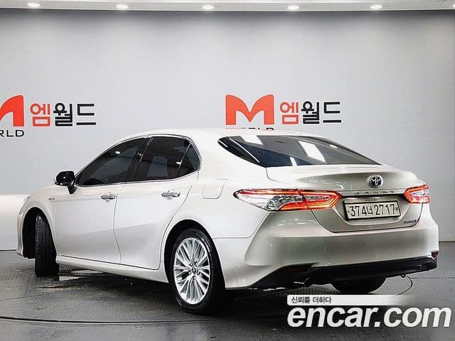 Toyota Camry 2018 — Photo 20/20