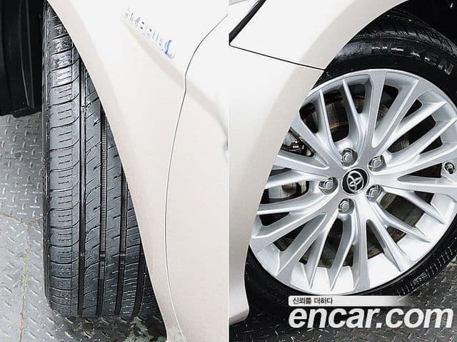 Toyota Camry 2018 — Photo 7/20