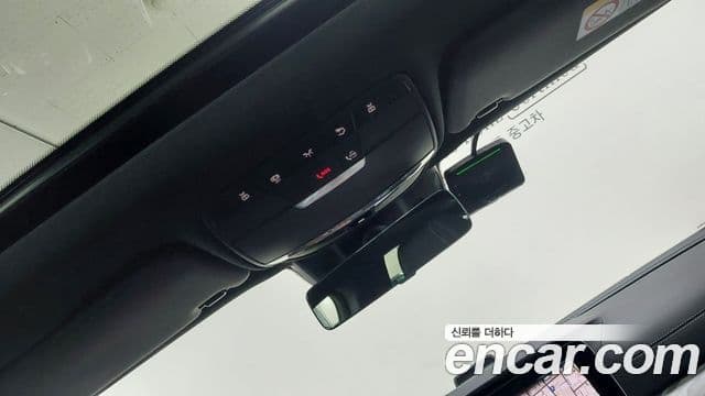 Mercedes-Benz AMG GT 2025 — Photo 18/18