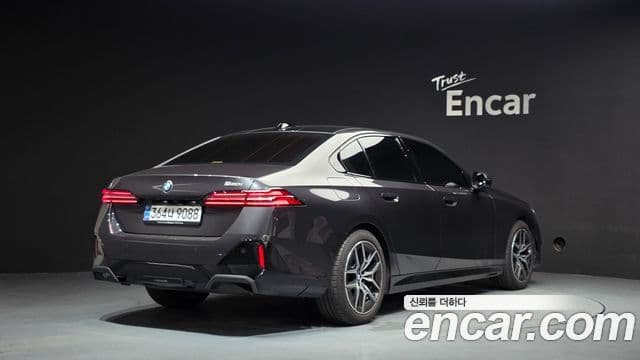 BMW 5 Series 2026 — Photo 8/20