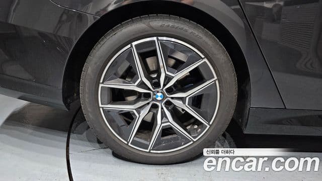 BMW 5 Series 2026 — Photo 1/20