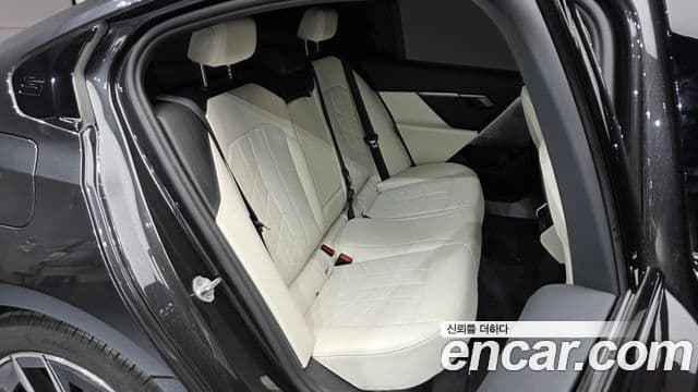 BMW 5 Series 2026 — Photo 16/20