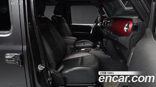 Jeep Wrangler 2021 — Photo 19/20
