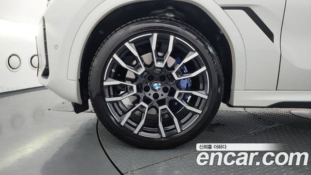 BMW X6 2025 — Photo 26/35