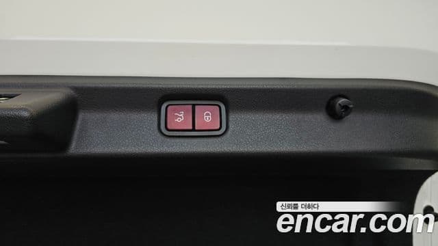 Mercedes-Benz EQE 2023 — ფოტო 34/34