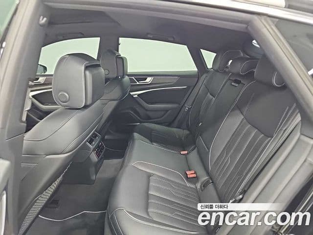 Audi A7 2021 — Şəkil 10/19