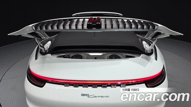 Porsche 911 2022 — Photo 11/20
