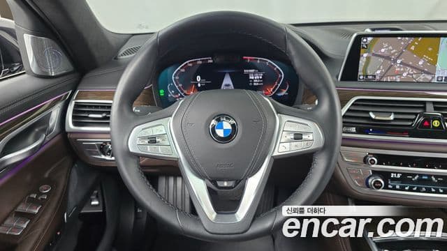 BMW 7 Series 2022 — ფოტო 2/20