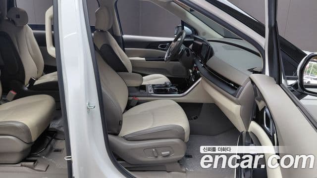 Kia Carnival 2021 — Фото 10/20