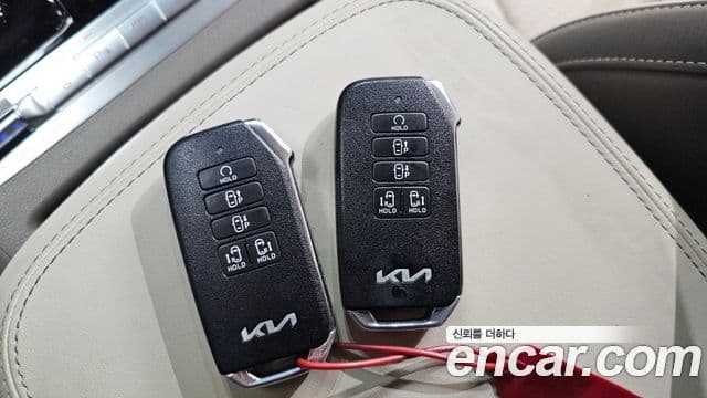 Kia Carnival 2021 — Şəkil 17/20