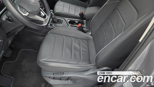 Volkswagen Tiguan Allspace 2023 — Photo 8/31