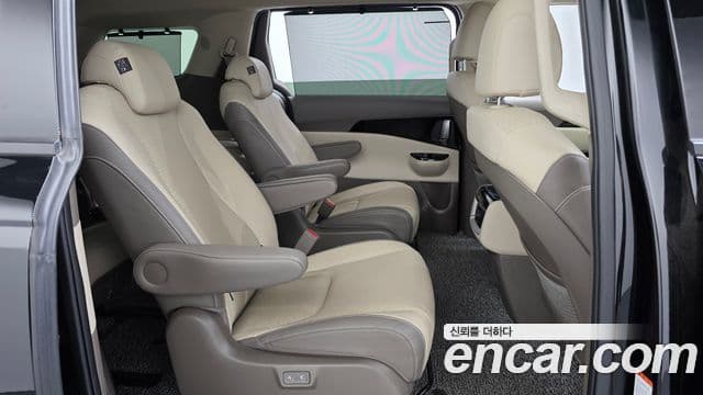 Kia Carnival 2023 — Фото 11/20