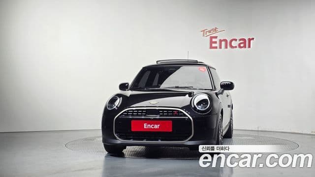 Mini Cooper S 2025 — Фото 3/20
