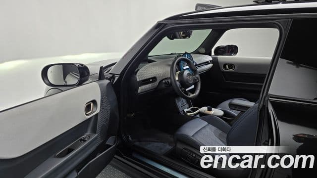 Mini Cooper S 2025 — Фото 10/20