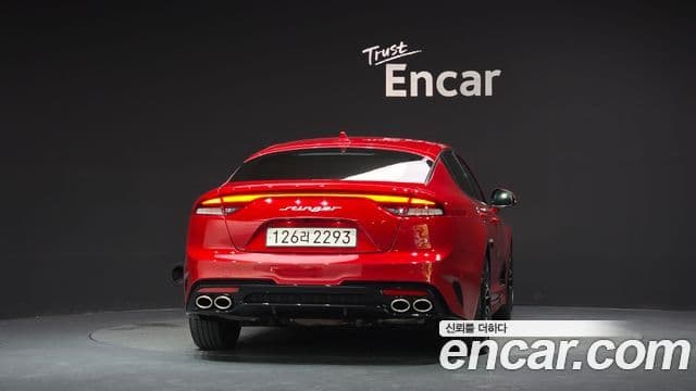 Kia Stinger 2021 — Фото 4/20