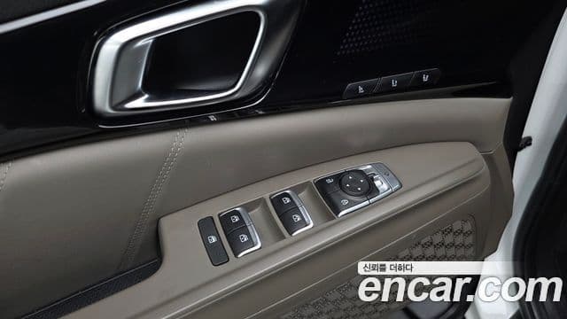 Kia Carnival 2024 — Photo 27/41