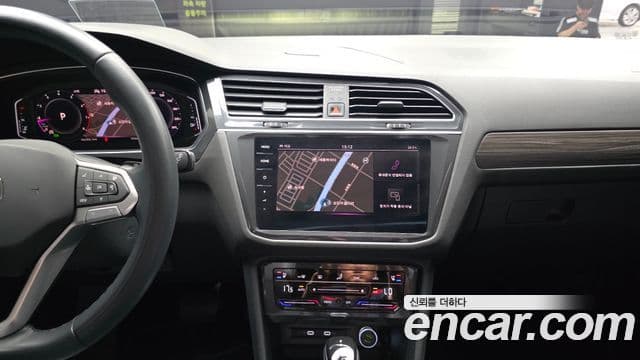 Volkswagen Tiguan Allspace 2023 — Фото 14/20