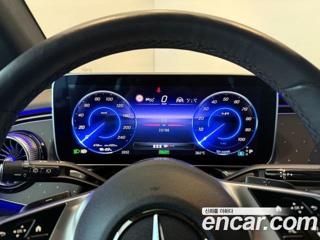 Mercedes-Benz EQE SUV 2024 — ფოტო 11/20