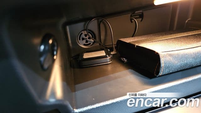 Mini Cooper Electric 2023 — ფოტო 30/31