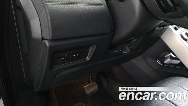 Land Rover Range Rover Evoque 2018 — Фото 14/20