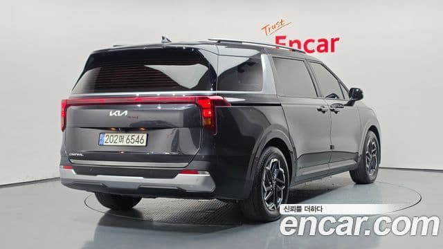Kia Carnival 2024 — Фото 2/20