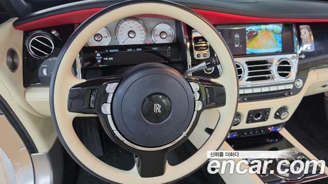 Rolls-Royce Dawn 2021 — Photo 10/20