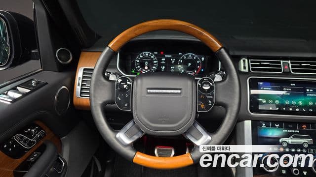 Land Rover Range Rover 2018 — Фото 13/20