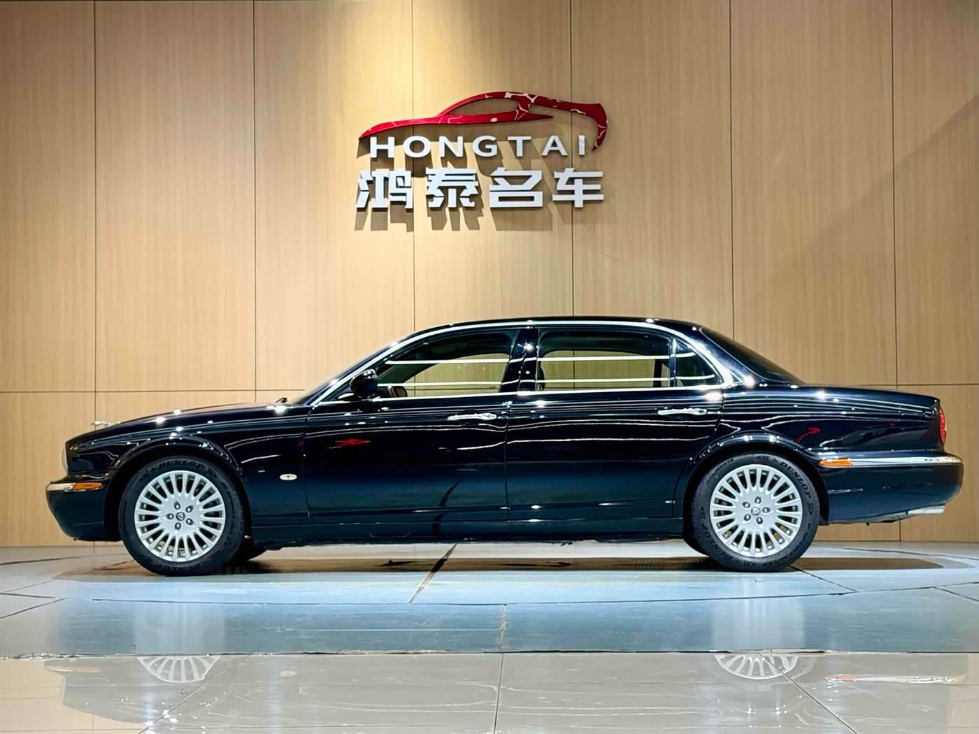 Jaguar XJ 2007 — Фото 16/20