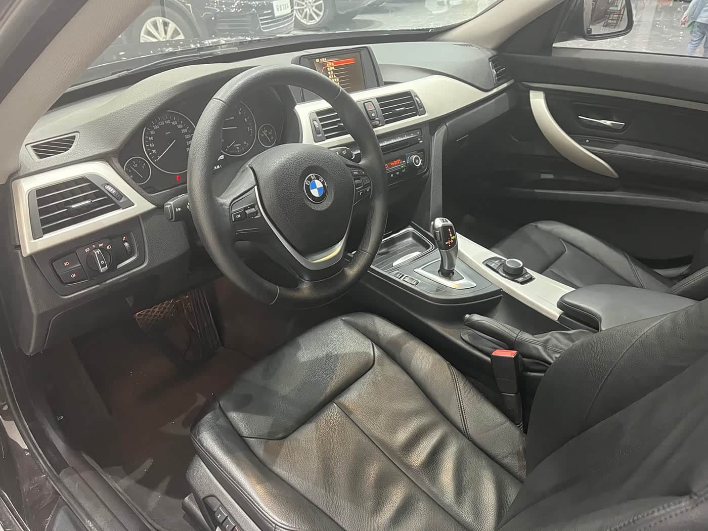 BMW 3 Series GT 2015 — Фото 9/20