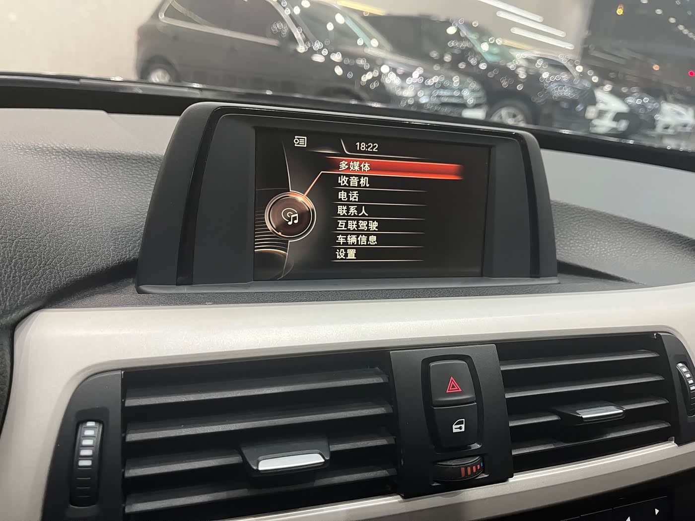 BMW 3 Series GT 2015 — Фото 13/20