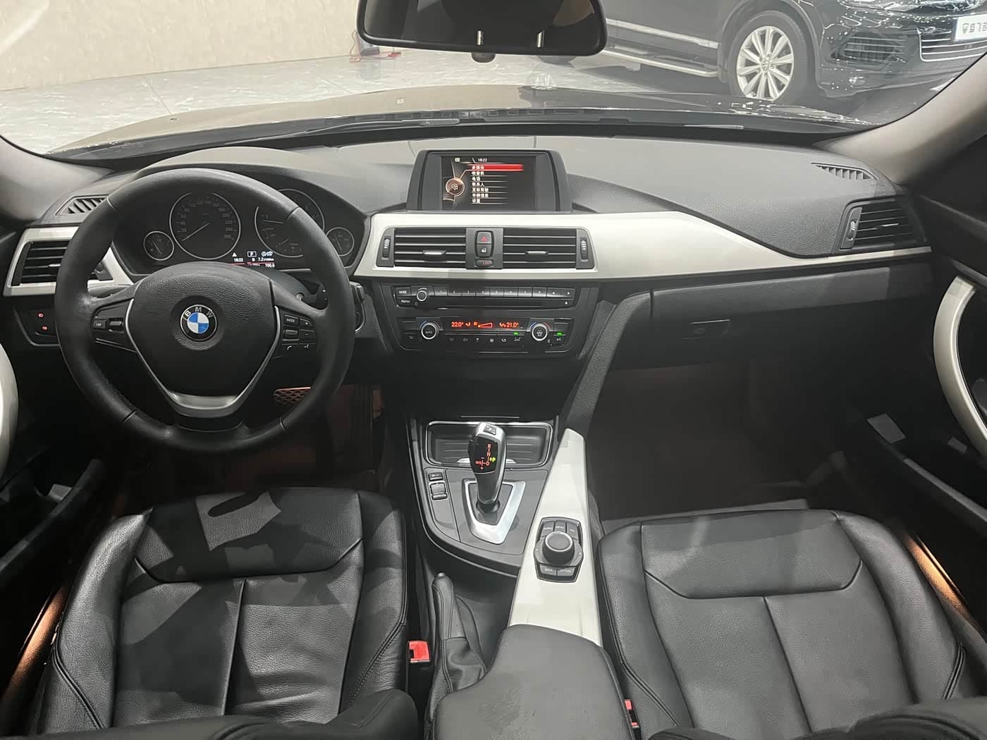 BMW 3 Series GT 2015 — Фото 8/20