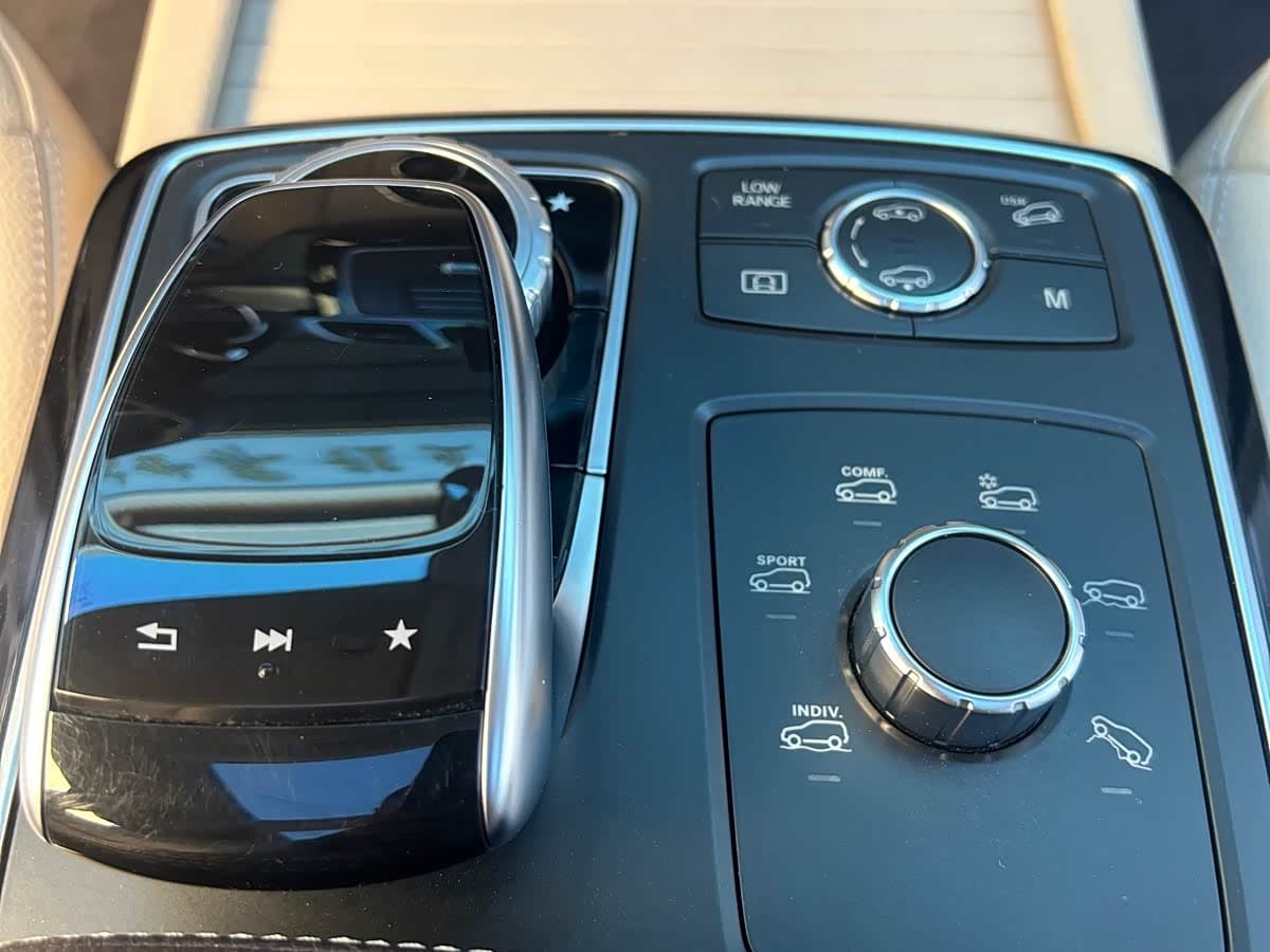 Mercedes-Benz GLS 2017 — Фото 16/20
