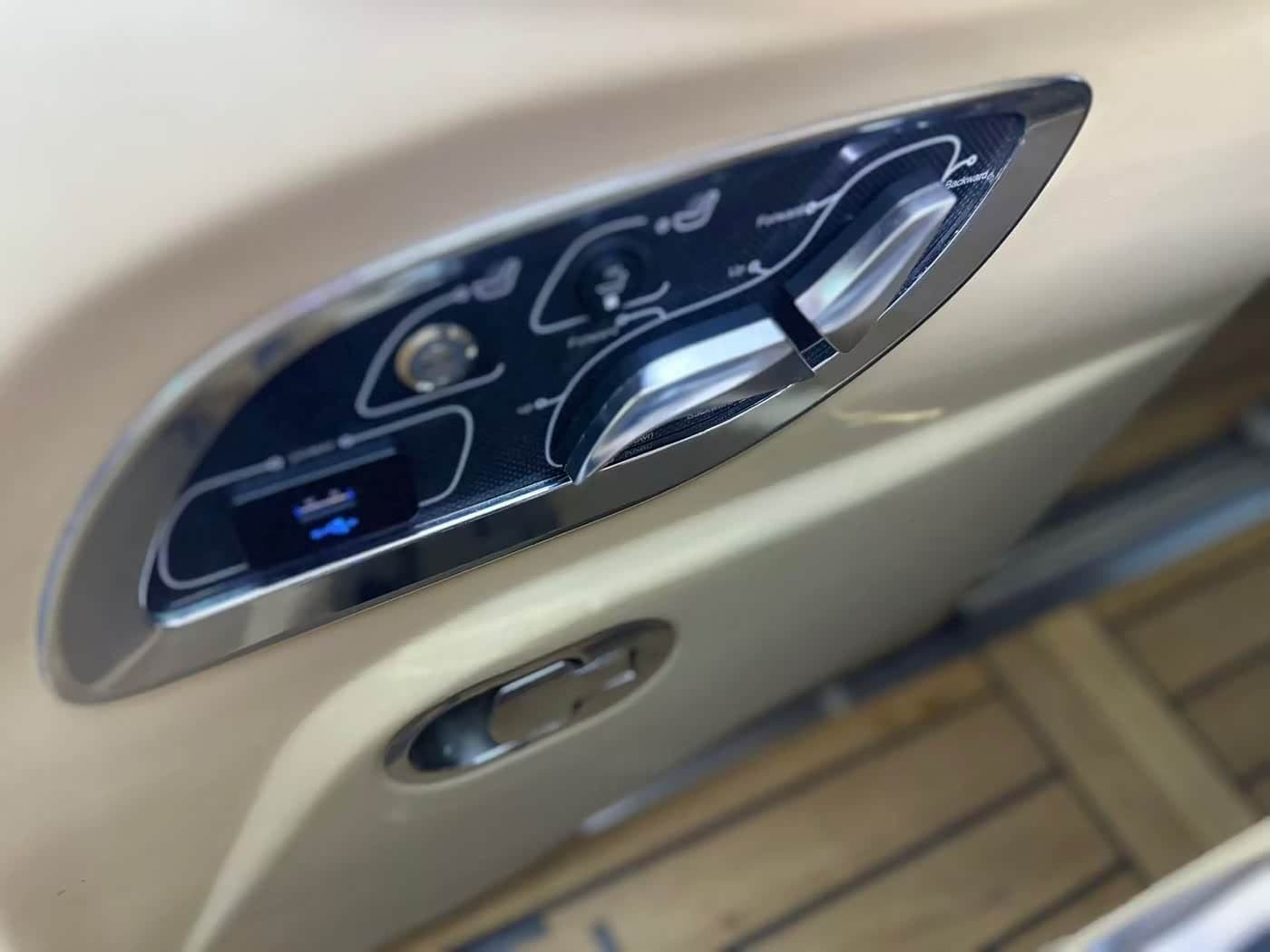 Toyota Alphard 2015 — Фото 8/16
