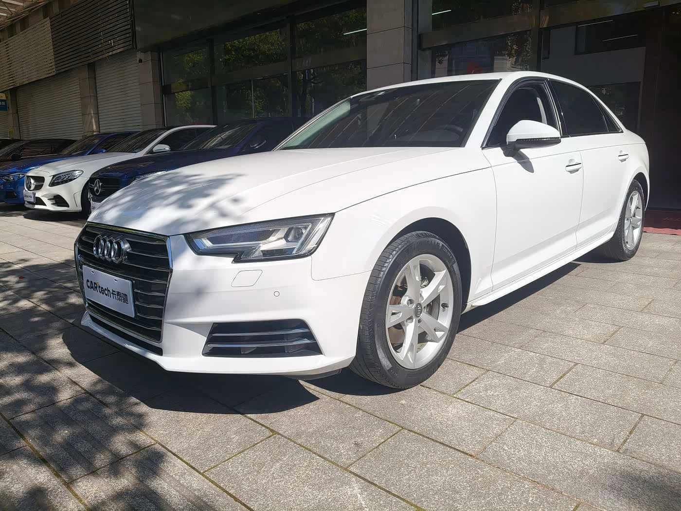 Audi A4L, 2017