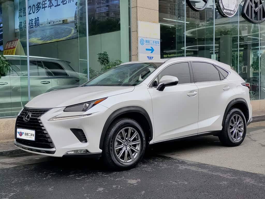 Lexus NX, 2020