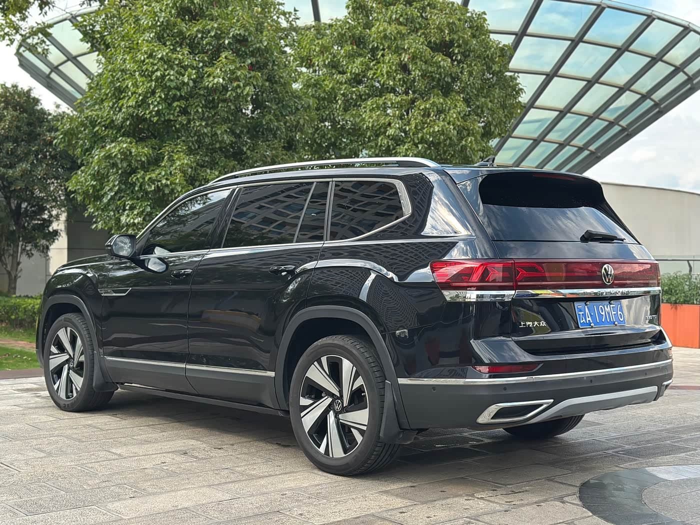 Volkswagen Teramont 2023 — Фото 8/10