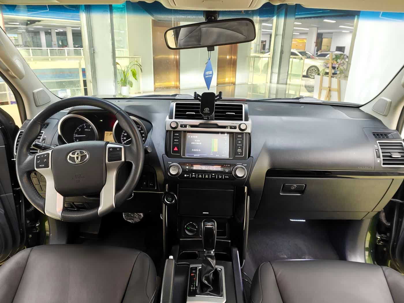 Toyota Prado 2017 — Фото 10/15