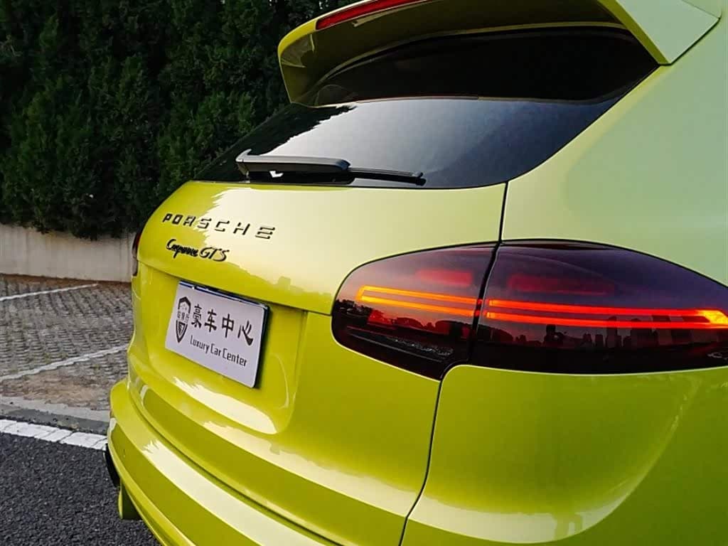 Porsche Cayenne 2017 — Фото 9/16