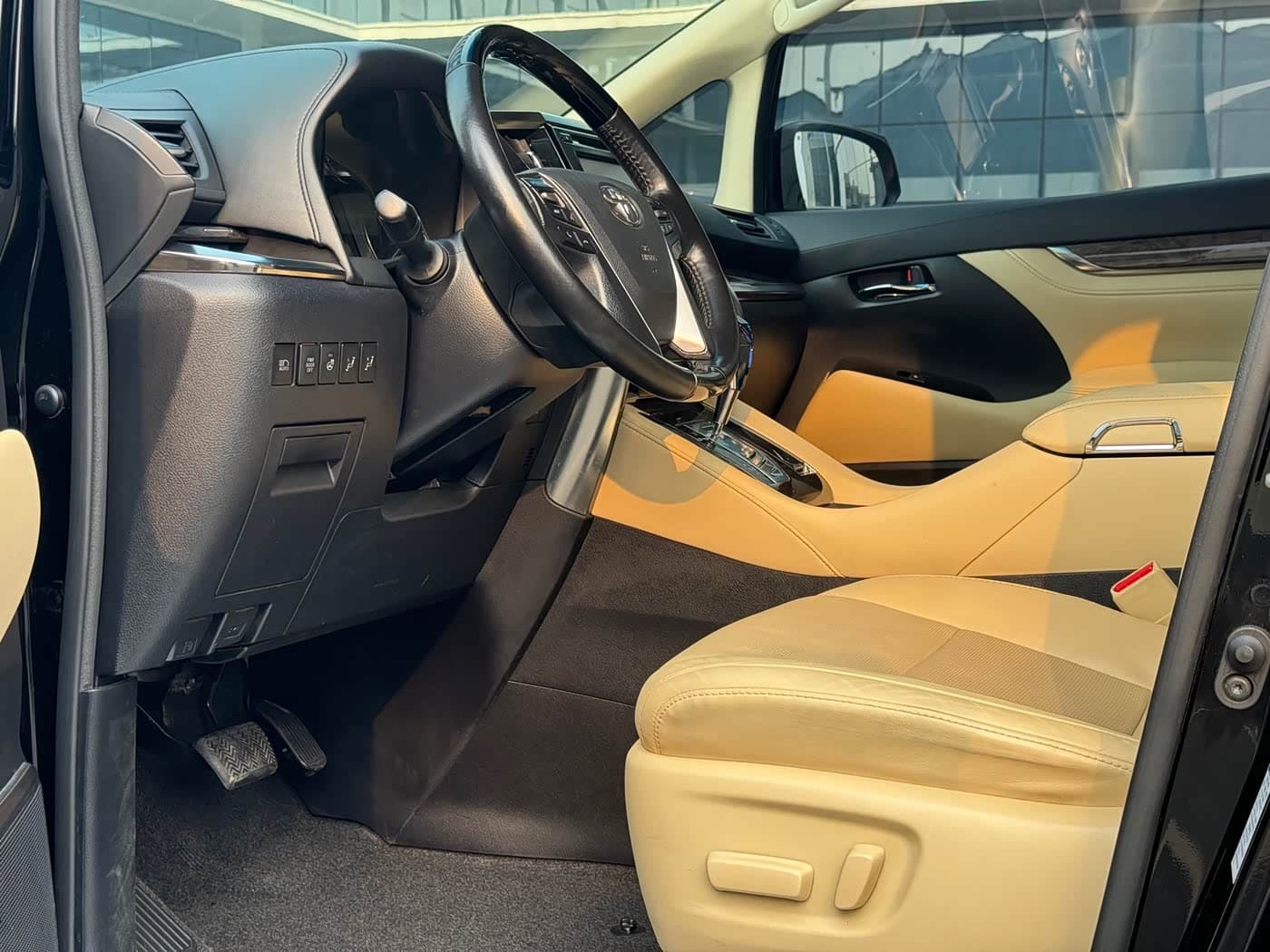 Toyota Alphard 2020 — Фото 9/14