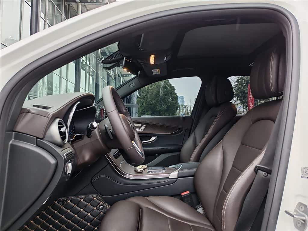 Mercedes-Benz GLC 2020 — Фото 10/20