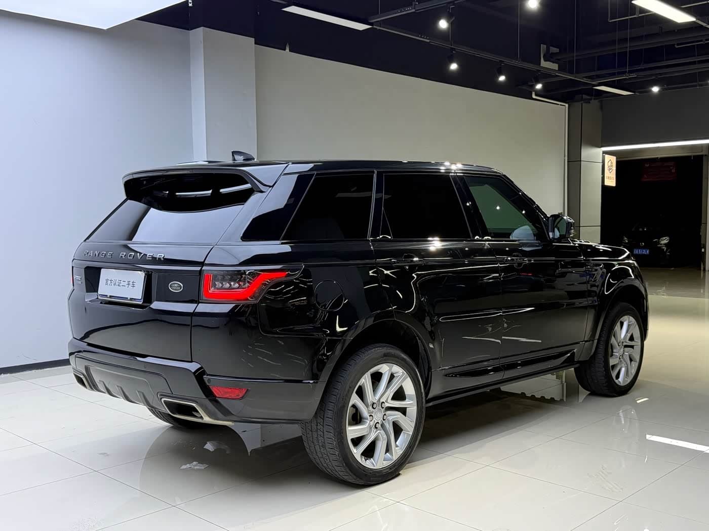 Land Rover Range Rover Sport 2018 — Фото 13/15