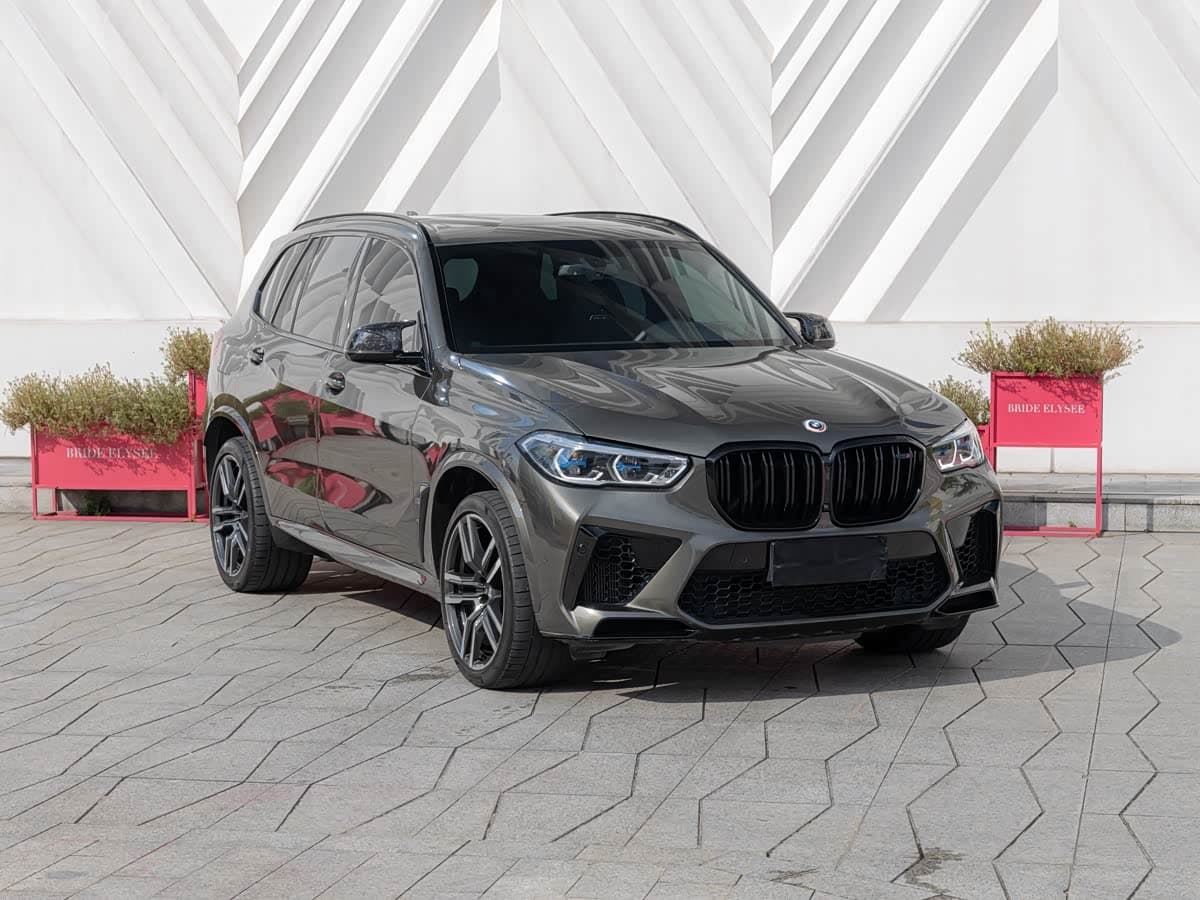 BMW X5 M 2023 — Фото 2/20